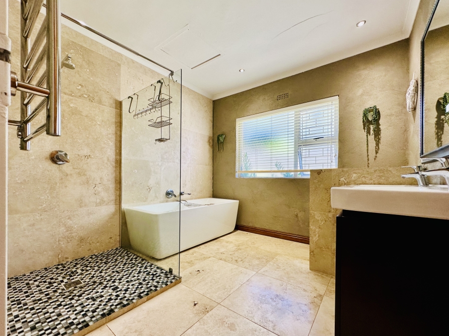 4 Bedroom Property for Sale in Vermont Western Cape